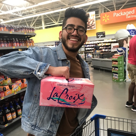 Meet your Posher, Vic - Picture 1 of 1